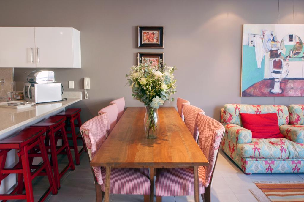 Surferscorner Self Catering Apartments مويزنبرغ الغرفة الصورة